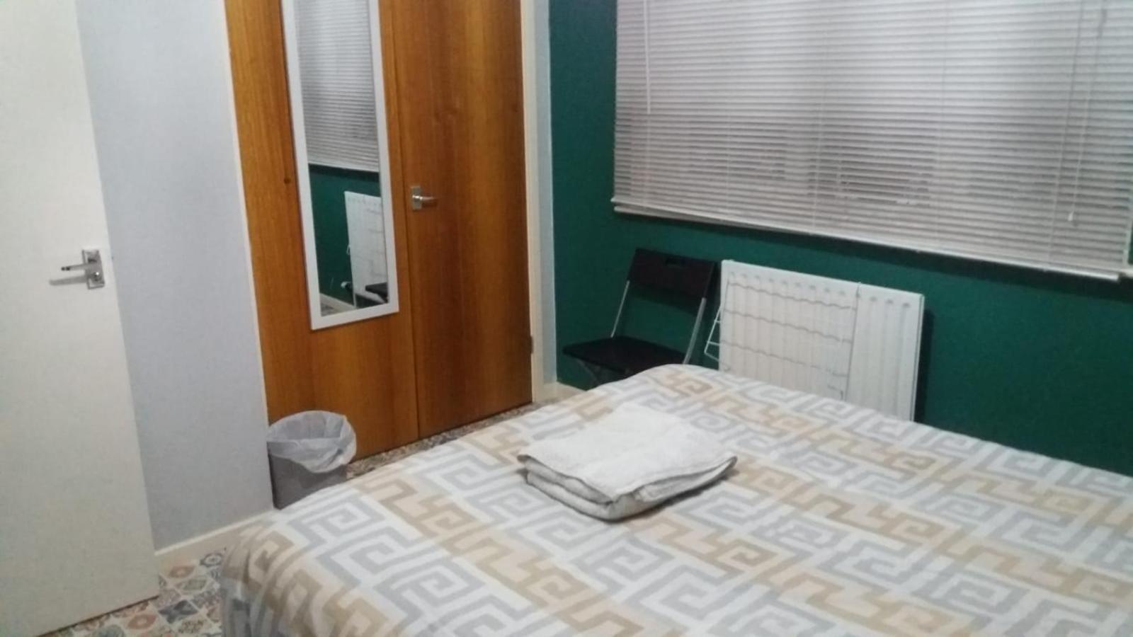 Spacious Double Room Located Within Walking Distance To Seaside And Town Ντόβερ Εξωτερικό φωτογραφία