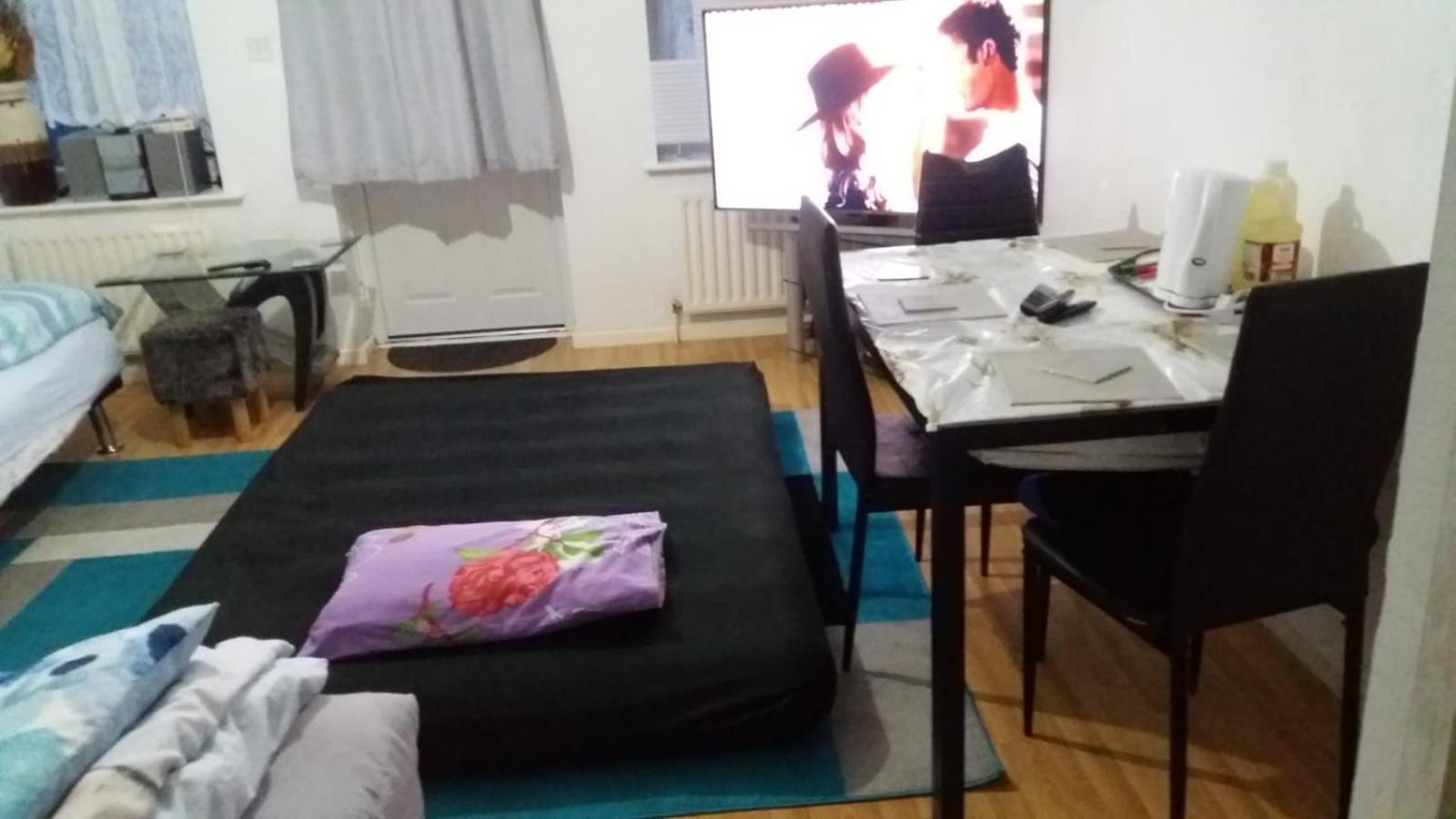 Spacious Double Room Located Within Walking Distance To Seaside And Town Ντόβερ Εξωτερικό φωτογραφία